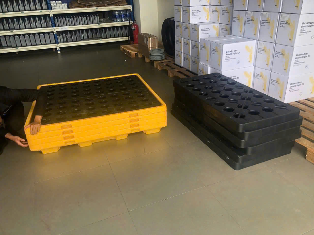 Pallet chống tràn kích thước 1300×680×150